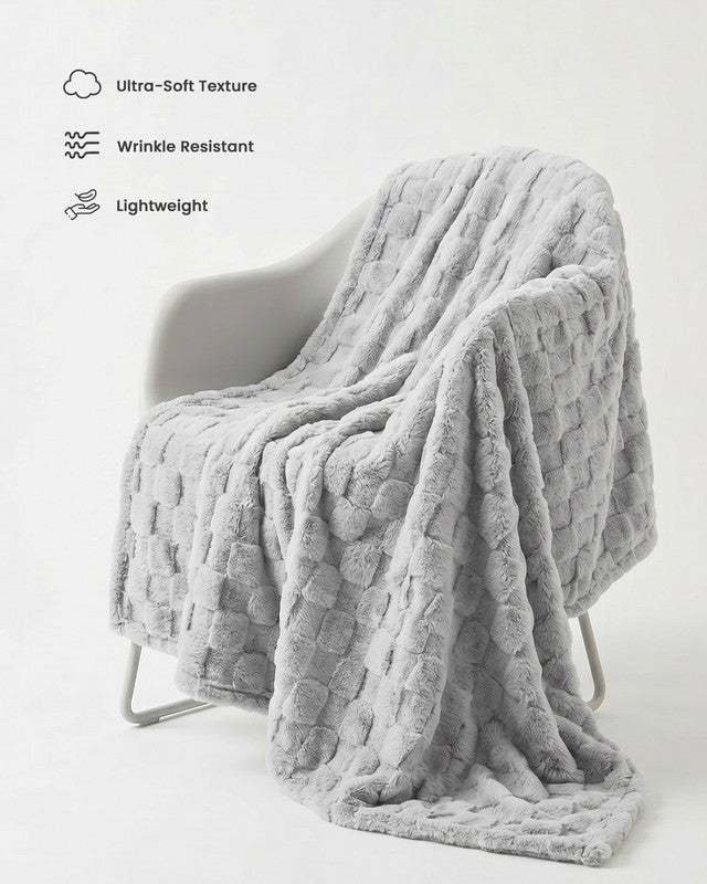 Checkered Plush Blanket – Image 4